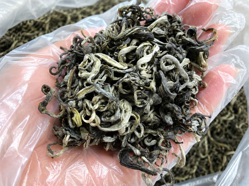 mua-tra-shan-tuyet-o-dau-uy-tin