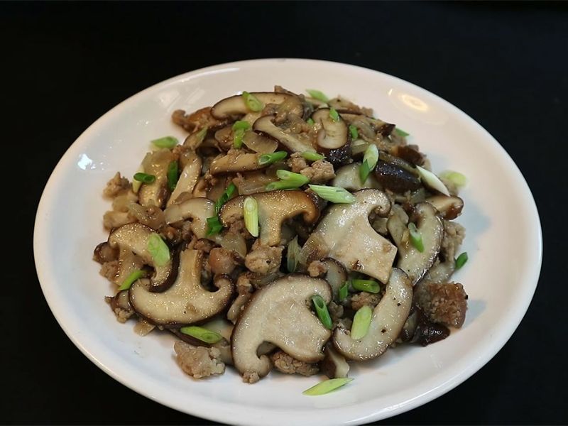 thac-mac-nam-huong-tuoi-nau-gi-ngon