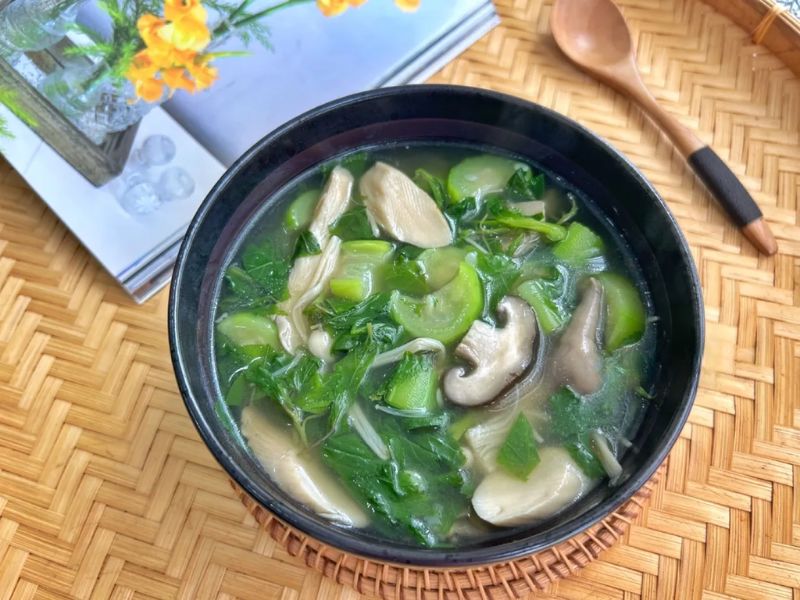 tim-hieu-nam-huong-tuoi-nau-gi-ngon