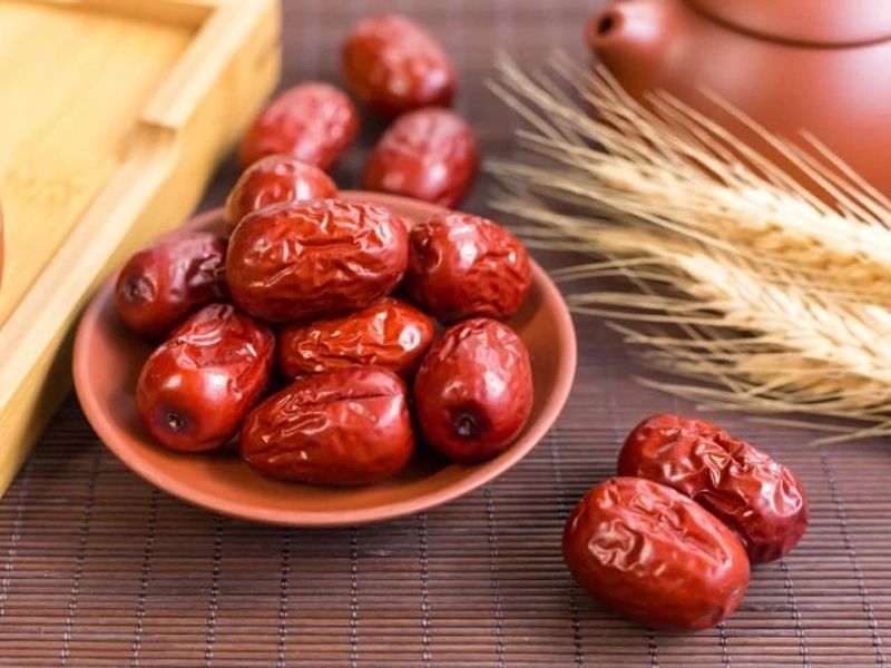 ngam-ruou-sen-de-uong