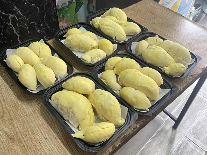 Phân Biệt Sầu Riêng Thái Và Ri6 Loại Nào Ngon Hơn? Dung-Bo-Lo-Cach-Phan-Biet-Sau-Thai-Va-Ri6