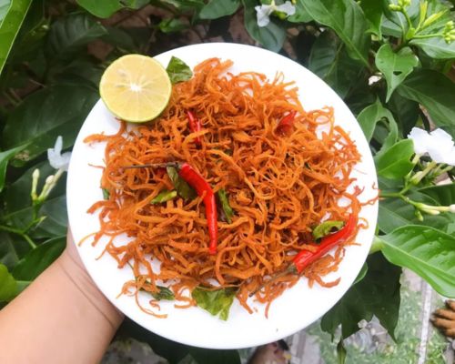 mon-nhau-ngay-tet-kho-ga-la-chanh