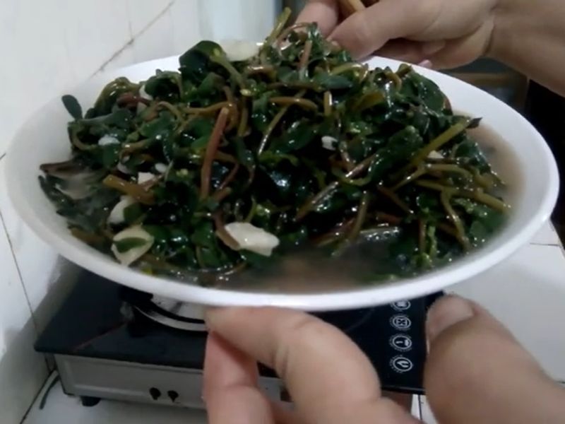 tra-loi-rau-sam-nau-gi-ngon