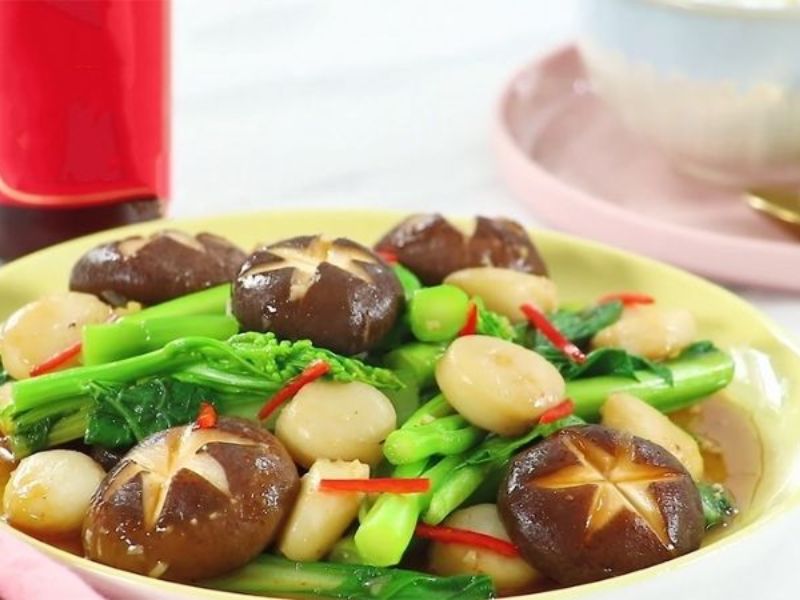 Nam-dong-co-xao-rau-cu