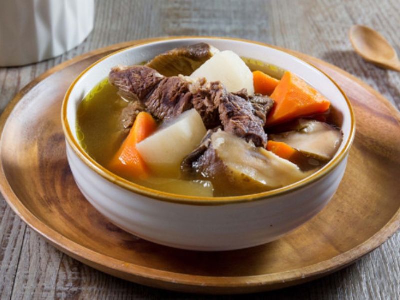 Canh-sam-dat