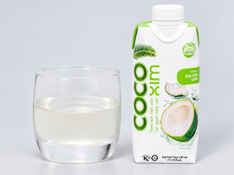 nuoc-dua-xiem-xanh-cocoxim-330ml-tai-nong-san-dung-ha-thom-ngon