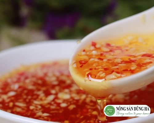 Nuoc-mam-toi-ot