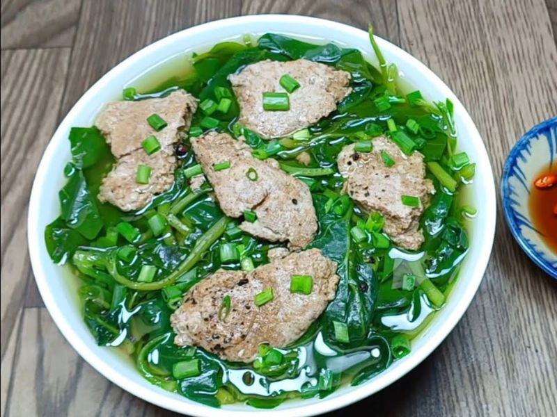 co-bau-an-duoc-rau-mong-toi-khong