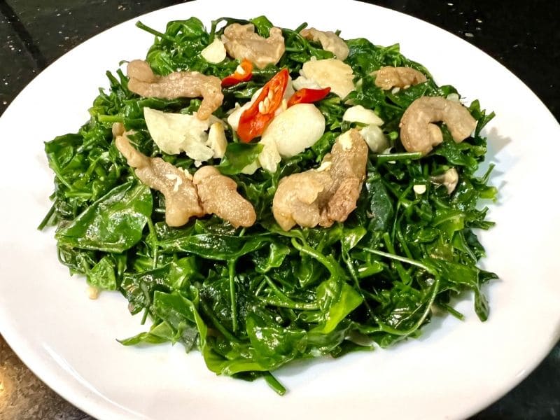 rau-sang-xao-thit-bo-thom-ngon