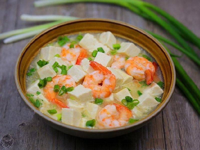 Canh-cu-dau-nau-voi-tom-tuoi