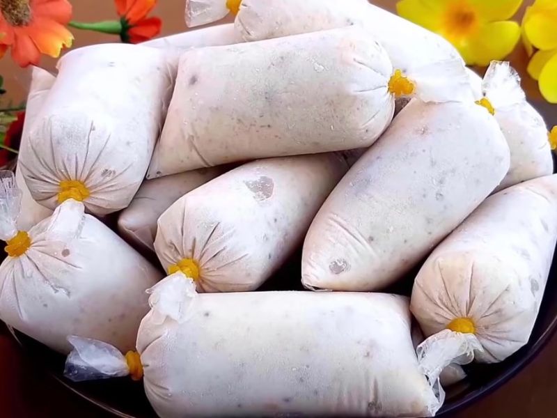 Kem-chuoi-ep-bich-voi-sua-dac