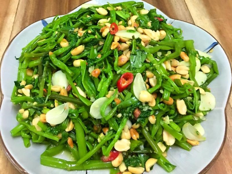 Nom-rau-muong-chay