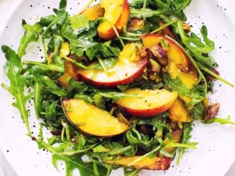 Salad-rau-cu-mix-hat-de-cuoi