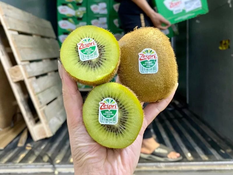 giai-dap-kiwi-vang-hay-xanh-tot-hon