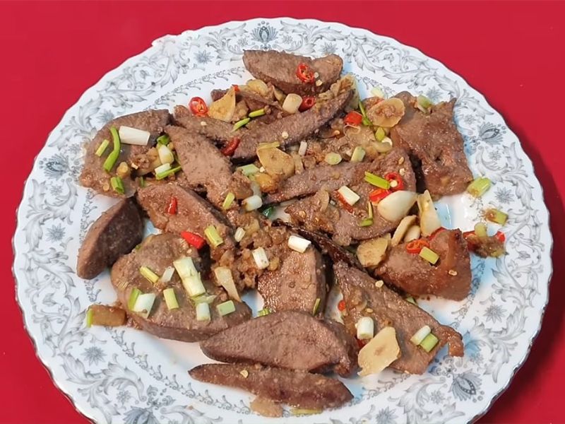 goc-tim-hieu-gan-ga-lam-mon-gi-ngon