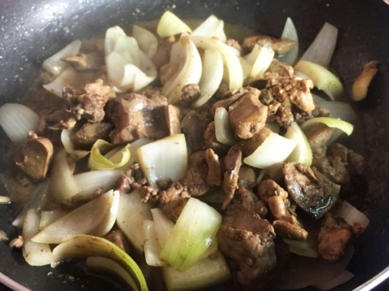 thac-mac-gan-ga-lam-mon-gi-ngon