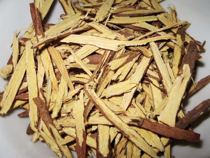 tim-hieu-uong-cam-thao-co-tac-dung-gi