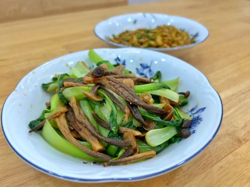 tim-hieu-nam-loc-nhung-nau-mon-gi-ngon