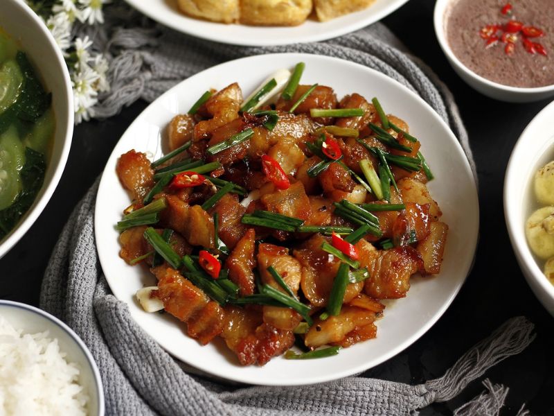 goc-giai-dap-nac-dam-co-phai-nac-vai-khong