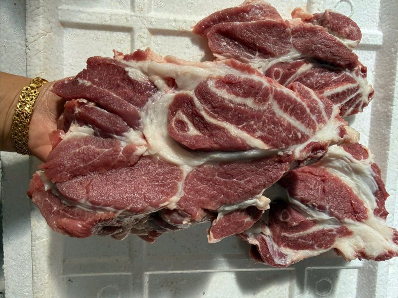 thac-mac-nac-dam-co-phai-nac-vai-khong