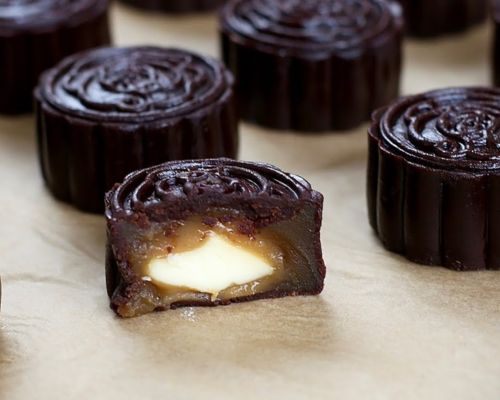 cach-lam-nhan-banh-trung-thu-tiramisu