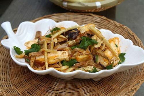 Hướng dẫn cách làm món măng khô xào thịt ngon cho cả gia đình Hướng dẫn cách làm món măng khô xào thịt ngon cho cả gia đình