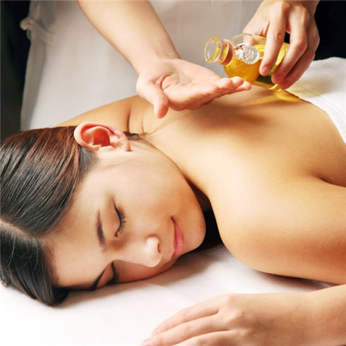 massage voi tinh dau hoi