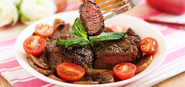 nạc vai bò áp chảo
