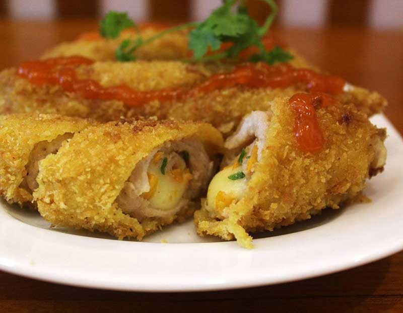 Thịt bò thăn cuộn pho mai